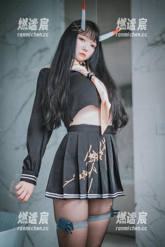 被Aram(아람)的短裤迷住了，这组原图简直是资源界的宝藏！