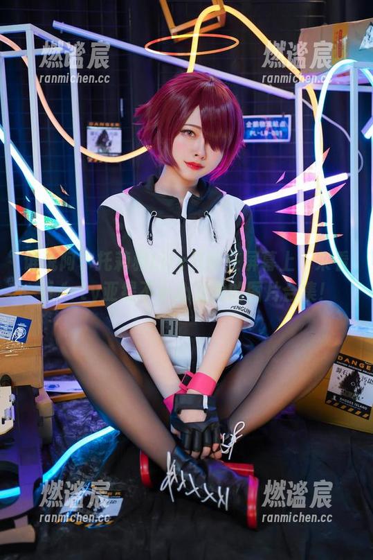 Arty亚缇 谁说阿尔托莉雅Lily只能在屏幕上?来看看Arty亚缇不小心泄露的图片合集!
