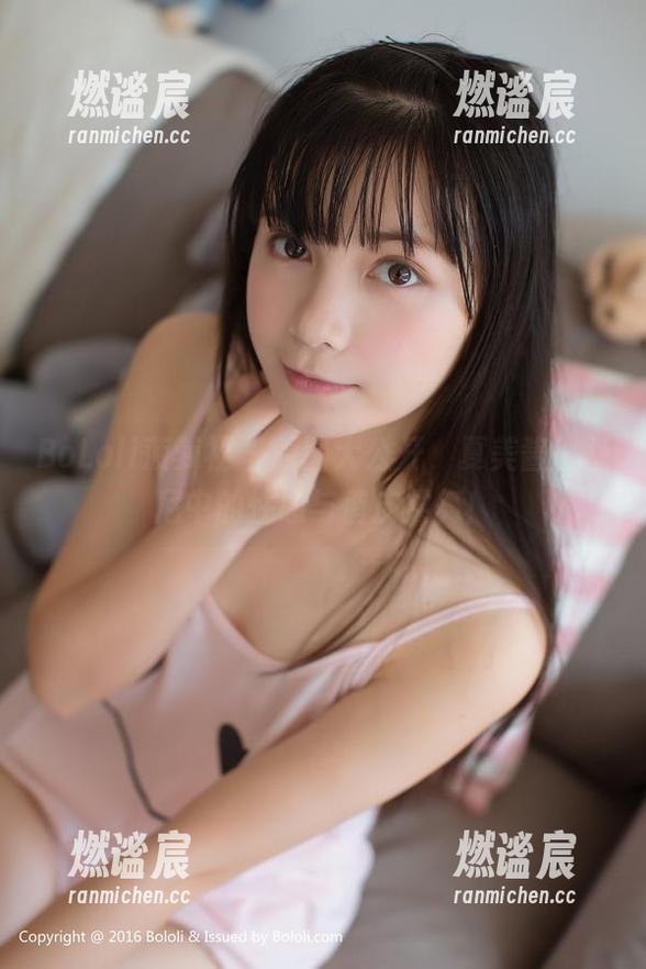 BoLoli菠萝社-夏美酱 BoLoli菠萝社 - 原图大公开,夏美酱比基尼中的性感与俏皮共舞!