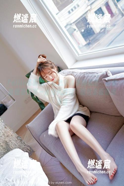 Feilin嗲囡囡-江念鱼 Feilin嗲囡囡 - 江念鱼水手服美图:仿佛能感受到那一丝海风拂过,图包里藏着浪漫哦