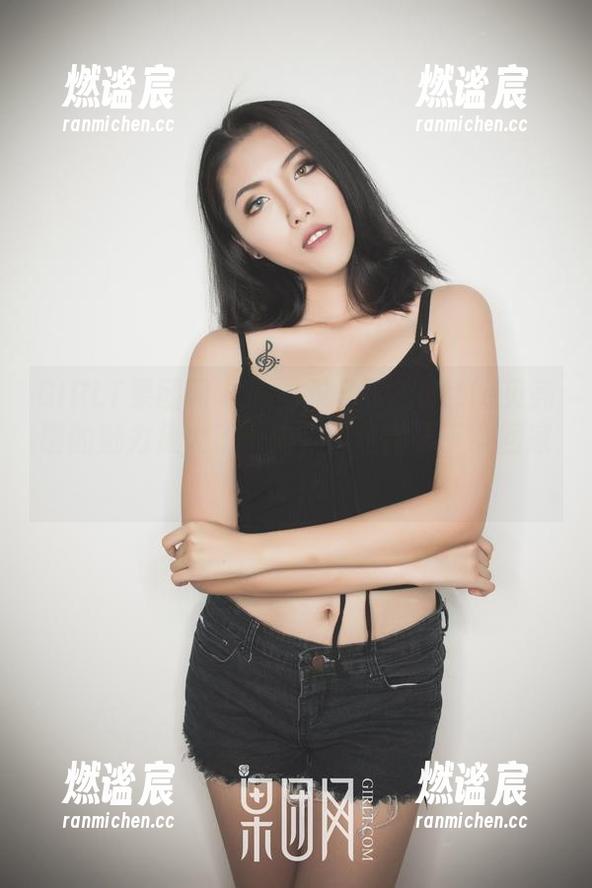 GIRLT果团网-little贝壳喵 GIRLT果团网 - 感觉双马尾把little贝壳喵的魅力放大了十倍,这套图要下载回家啊!