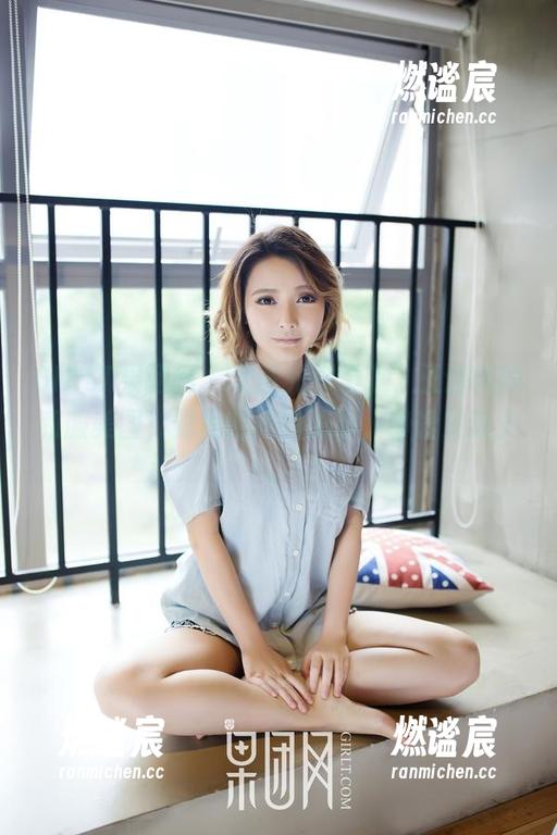 GIRLT果团网 - 无圣光弥漫下，王语纯的和服美图，像是时间的流影，静谧又迷人。