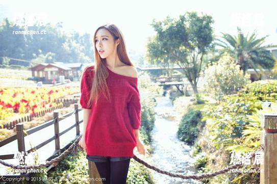 IMiss爱蜜社-莉莉Lily IMiss爱蜜社 - 看莉莉Lily的美腿写真,怎么忍得住不点赞?简直降维打击我这颗平庸之心!