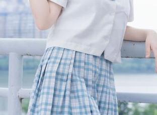 观看作品：喵糖映画夏季校服JK制服，瞬间在脑海中重现了我那段‘校服热’！