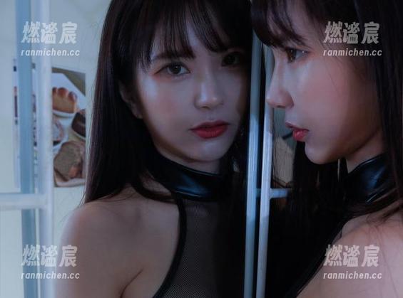 偷偷摸摸：Seoyool(서율)的图片Bimilstory-恶棍，反正没人知道我在看！