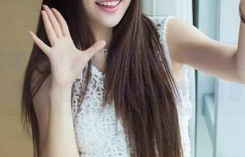 TGOD推女神 – 跟着莫雅淇的圣诞图册，原图中藏着每一份不经意的俏皮！