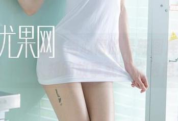 UGirls尤果网 – 周心情的最新图库：浴缸里的不为人知的故事就这样泡起来了