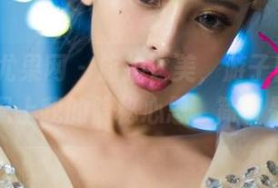 UGirls尤果网 – 旅拍之美，游子熙的高清原图，配上我的隐秘心思，简直是绝配！