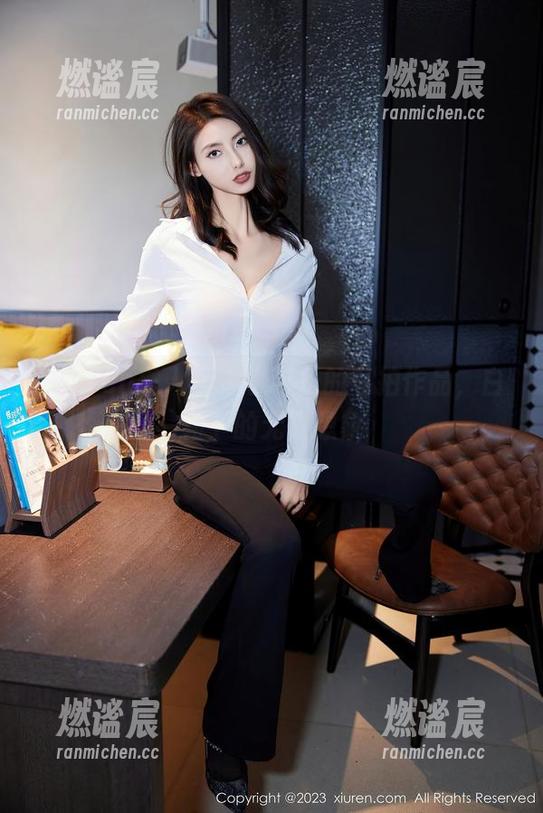 Xiuren秀人网-小芭乐 Xiuren秀人网 - 小芭乐的私拍作品,白裙下的无限想象