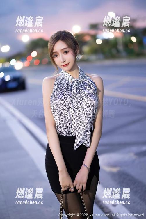 Xiuren秀人网-悠悠YOYO Xiuren秀人网 - 图片里的悠悠YOYO,天台的阳光,在线等你领略
