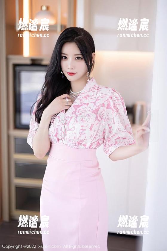 Xiuren秀人网-李七喜 Xiuren秀人网 - 偷偷下载李七喜的睡衣全套,今晚只想和她说话!