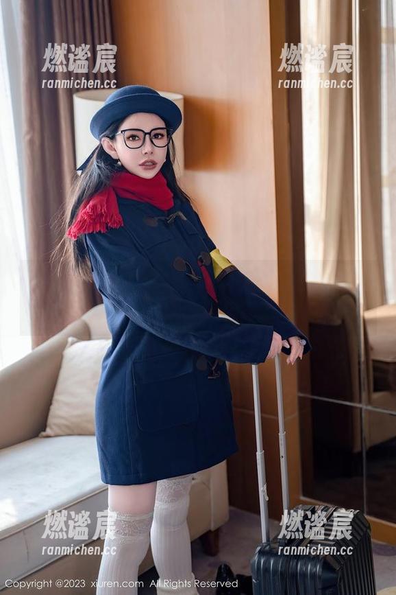 Xiuren秀人网-顾乔楠 Xiuren秀人网 - 顾乔楠的美图集:当黑短裙与白衬衫相遇,简直让人怀疑人生!