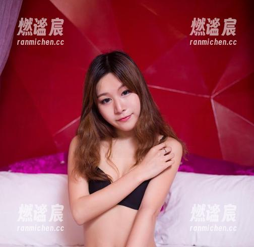 YouWu尤物馆-Kely香香 YouWu尤物馆 - Kely香香的制服作品集更新!她的每个角度都吸引着我,简直得让人猜猜她在想什么
