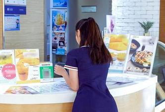 aiss – 欣杨全套镂空：看着这组图片我突然觉得，生活中没点“镂空”怎么行？