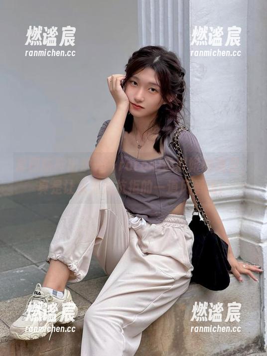 roroki骷髅姬 套图新鲜出炉——roroki骷髅姬的美足,真是让人无法抗拒的一道风景线!