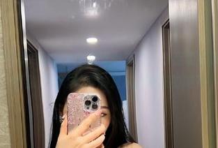微密圈 – 不爱笑的赛琳的兔女郎写真，身姿柔美我倒是眼花缭乱，莫非她真的是从仙境来的吗？