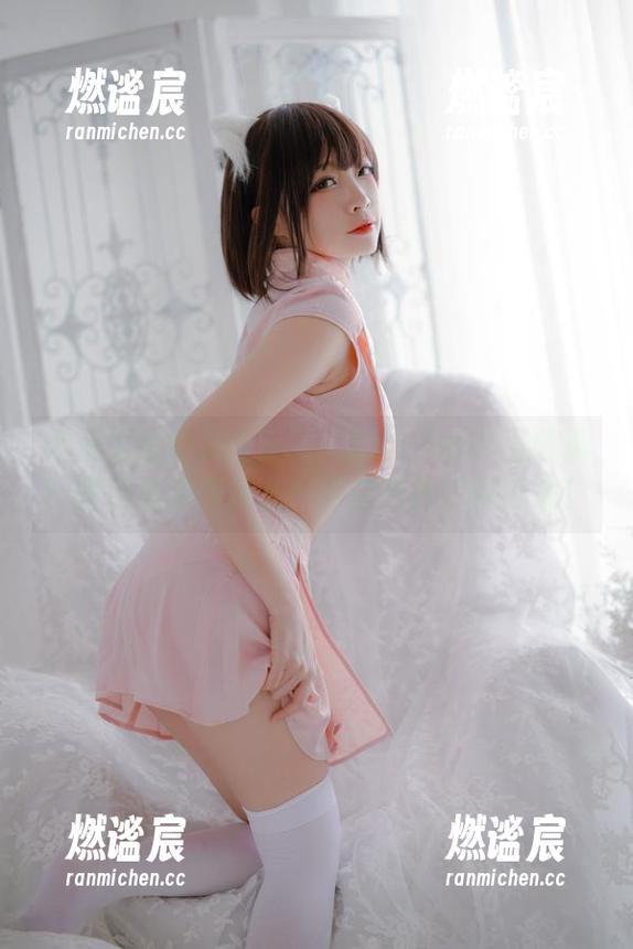二佐Nisa 你没见过的二佐Nisa旗袍:95式玉玲珑!图包里藏着什么?可能是我的内心戏!