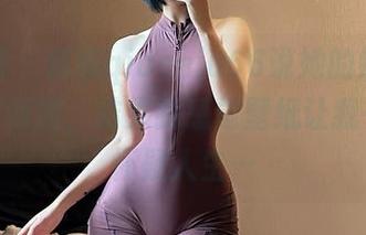 微密圈 – 俏妞qiaoniu66说她的蜘蛛连体衣很吸睛，结果我感觉壁纸让我一瞬间怀疑人生…