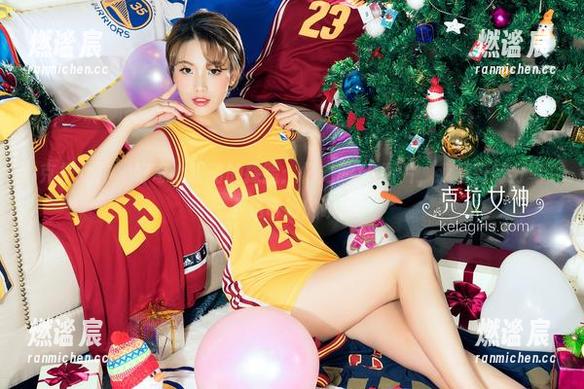 克拉女神-忆之 克拉女神 - 好奇心驱动的探险:忆之的JK图片,我得好好分享一下这奇妙的瞬间!