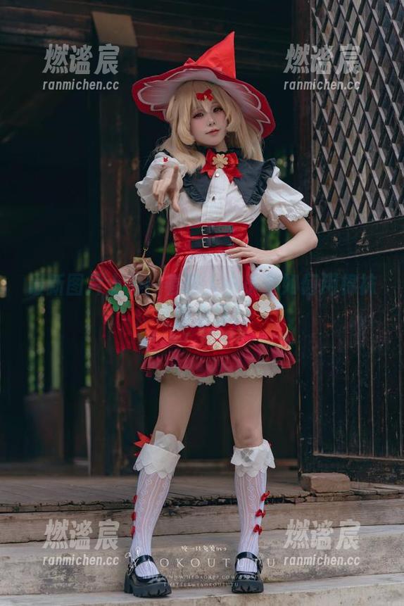 咬人小小兔 最新图片上传!看咬人小小兔如何用棉袜征服全场!
