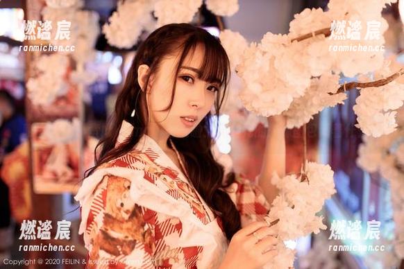 嗲囡囡-小蛮妖Yummy 嗲囡囡 - 小蛮妖Yummy出发啦:无圣光的妹妹图包藏着什么?