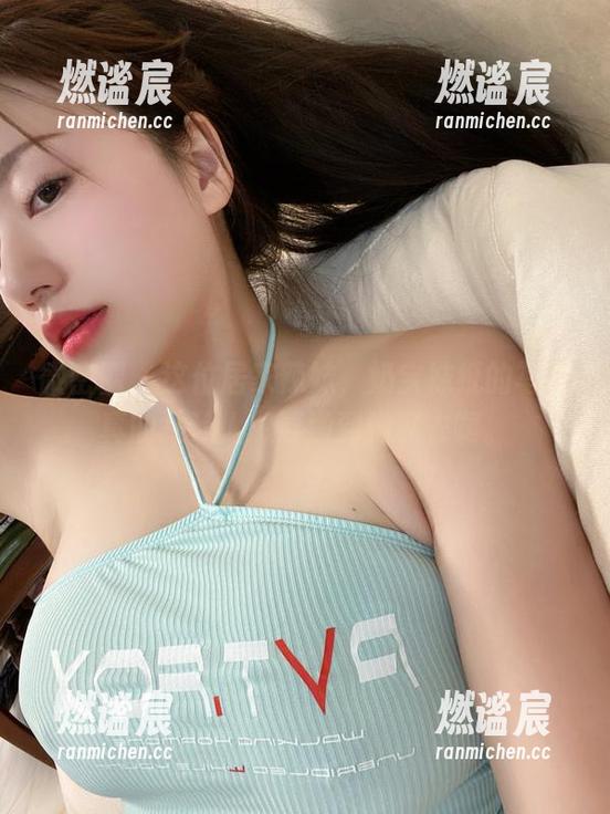 奶宝妹纸 微密圈 - 这位居家辣妹,奶宝妹纸的写真真的是让人想要搬到她家去啊。