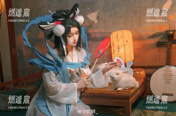 奶狮不咬人 噢,那些高清的“奶狮不咬人黑贞德”图册,仿佛在低语,告诉我不再待在舒适区。