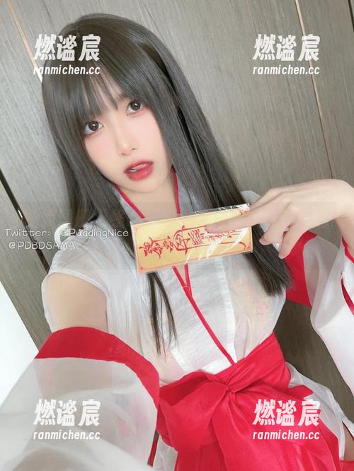 布丁大法 免费图册上线啦!布丁大法的八月素材包,拯救你的审美疲劳!