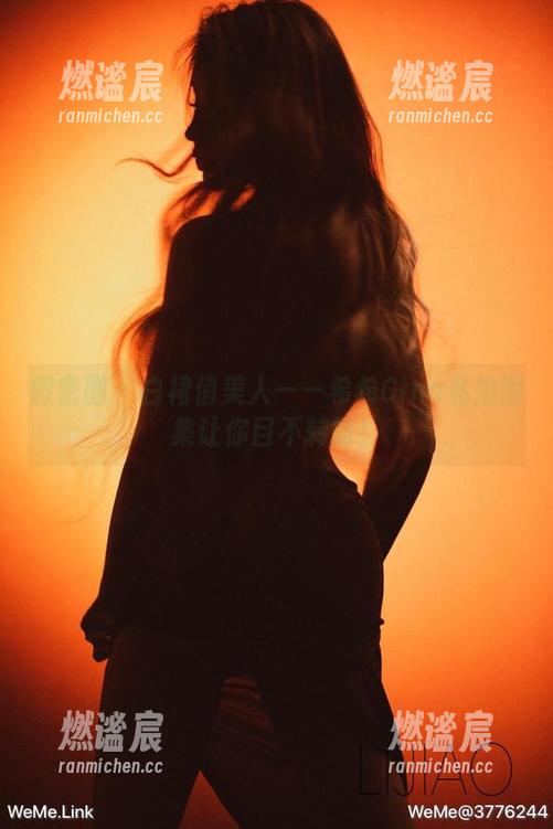 希希Gina 微密圈 - 白裙俏美人——希希Gina私拍图集让你目不转睛!