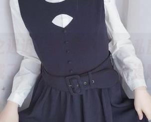 当‘星之迟迟’穿上修女袍，私房写真瞬间变成了：你敢来我这个修道院吗？