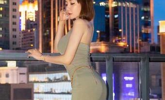 微密圈 – 果儿Victoria来啦！醒目粉色照片合集，让你心动不已！