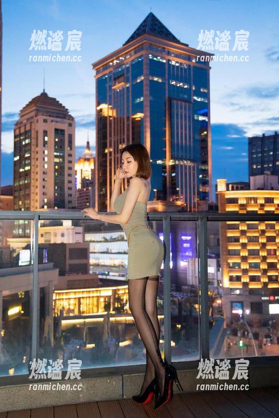果儿Victoria 微密圈 - 果儿Victoria来啦!醒目粉色照片合集,让你心动不已!