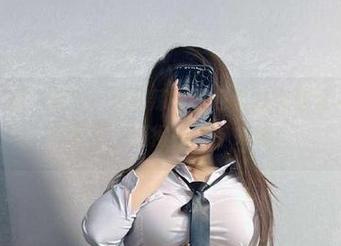 微密圈 – 桃沢樱呀，性感辣妹图包里总有些让人惊喜的小细节，逛得停不下来哦！