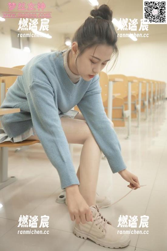 梦丝女神-璇璇 梦丝女神 - 作品再上新高!璇璇的9分五官,喏,这就是完美的边际效应!