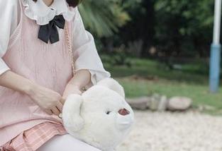 森萝财团 – 一口气看完吸吸的奶牛写真，心里有点小鹿撞