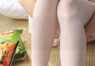 黑丝配白衣——森萝财团美图的背后，藏着多少小尴尬？