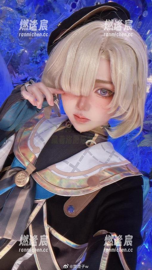 楚楚子w 楚楚子w的写真时间:在蒸汽朋克的缝隙里藏着洛丽塔的梦