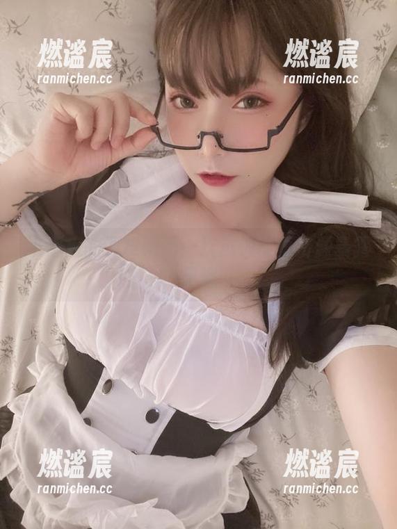 次屁啦 小恶魔的调皮瞬间:次屁啦写真资源暴露无遗