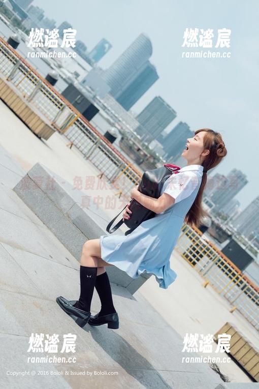 波萝社-Suki朱忆音 波萝社 - 免费欣赏!Suki朱忆音海边写真中的无限魅力!