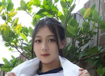 浅安安的椰奶图包，不看后悔，看的时候也会分心！