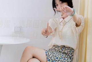 物恋传媒 – 选择困难？快来翻嘉木的女孩精选，让你目不暇接！