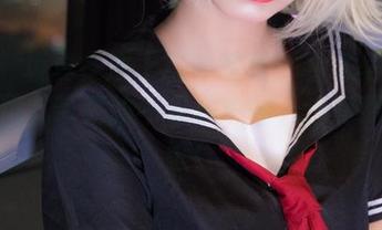 当神楽坂真冬遇上空中邂逅：私房写真合集，风儿带来的不仅是瞬间，还有我的幽默！