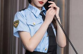 秀人网 – 何嘉颖办公室新图集更新，随意一坐都是风景线！