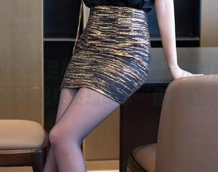 秀人网 – 美足就是美足！凌希儿的最新图包让我突然想喝水…你懂的。