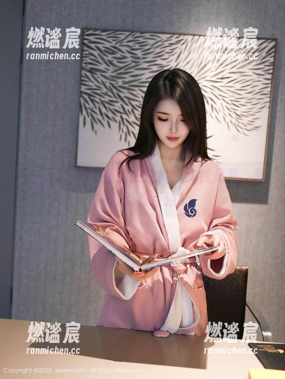 秀人网-王伊纯 秀人网 - 原图里的王伊纯:豹纹风暴,图片感受有点强!