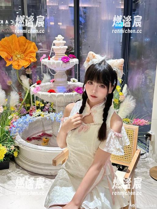 秋山AkI 狂三来袭!秋山AkI的美图让你心动不已