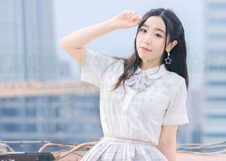 美图狂潮来袭，穆零Mu0学姐的作品要不要下载一波？