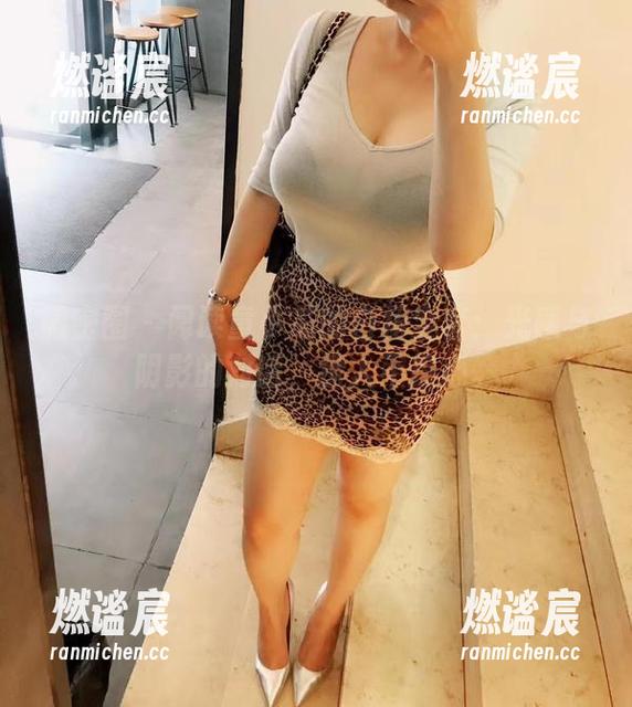 童小芯 微密圈 - 阅读童小芯的白裙全套:光感与阴影的对话,撩人不撩心。