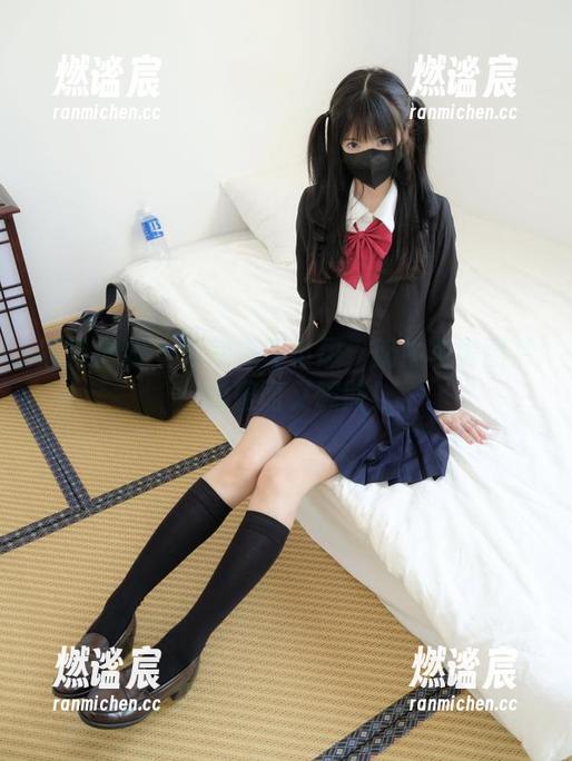 紧急企划 - 在线探秘小恩：奶牛写真图片，甜蜜而又朦胧！