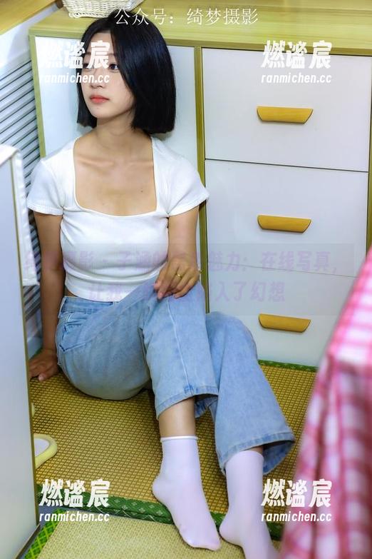 绮梦摄影-子涵 绮梦摄影 - 子涵的黑色魅力:在线写真,让我一瞬间全陷入了幻想